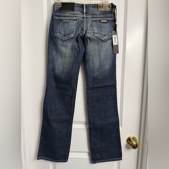 NWT QG Q-Gene Womens Zoey Bootcut Leg Dark Wash Distressed Denim Size 24 - Picture 6 of 12